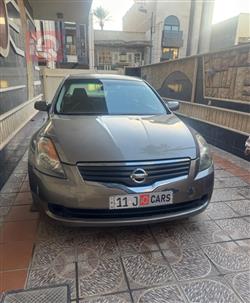 نيسان ألتيما